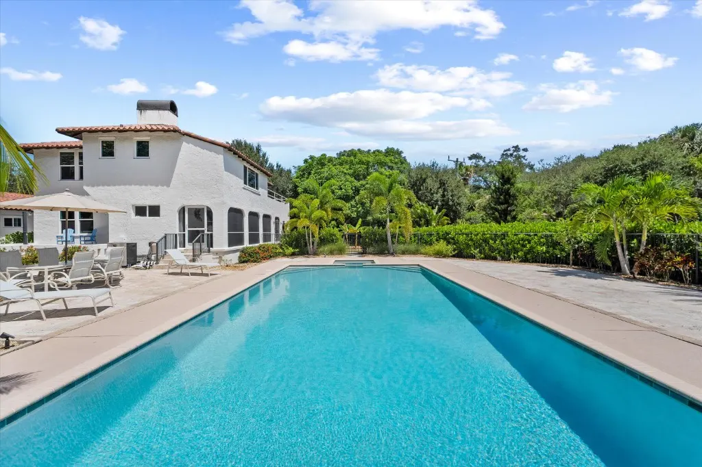 3813 SE Old St. Lucie Blvd., Stuart