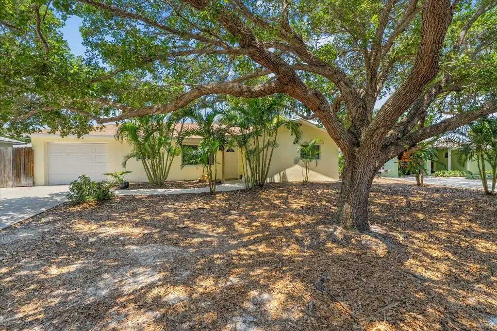 5 E Riverside Dr, Jupiter